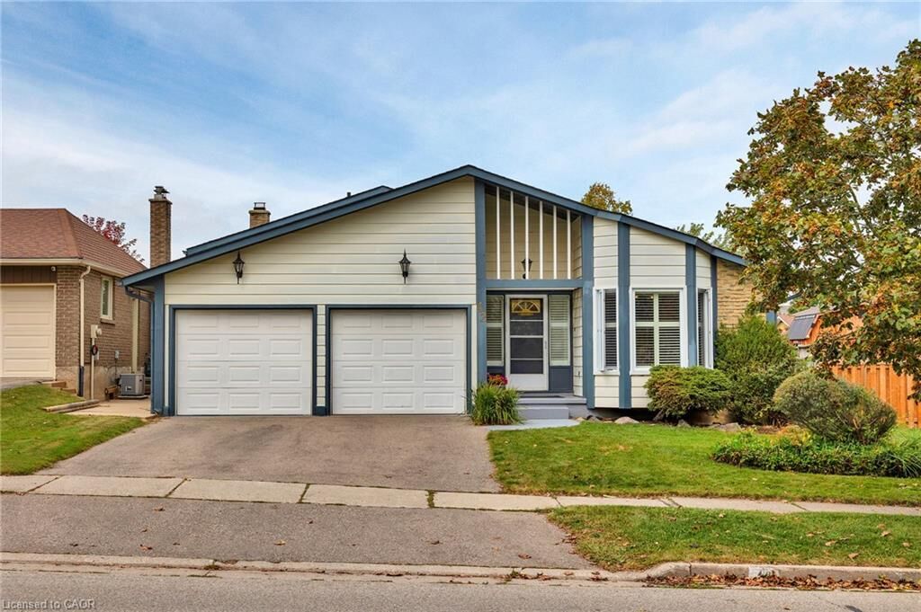 Property Photo:  42 Blackwell Drive  ON N2N 1P8 