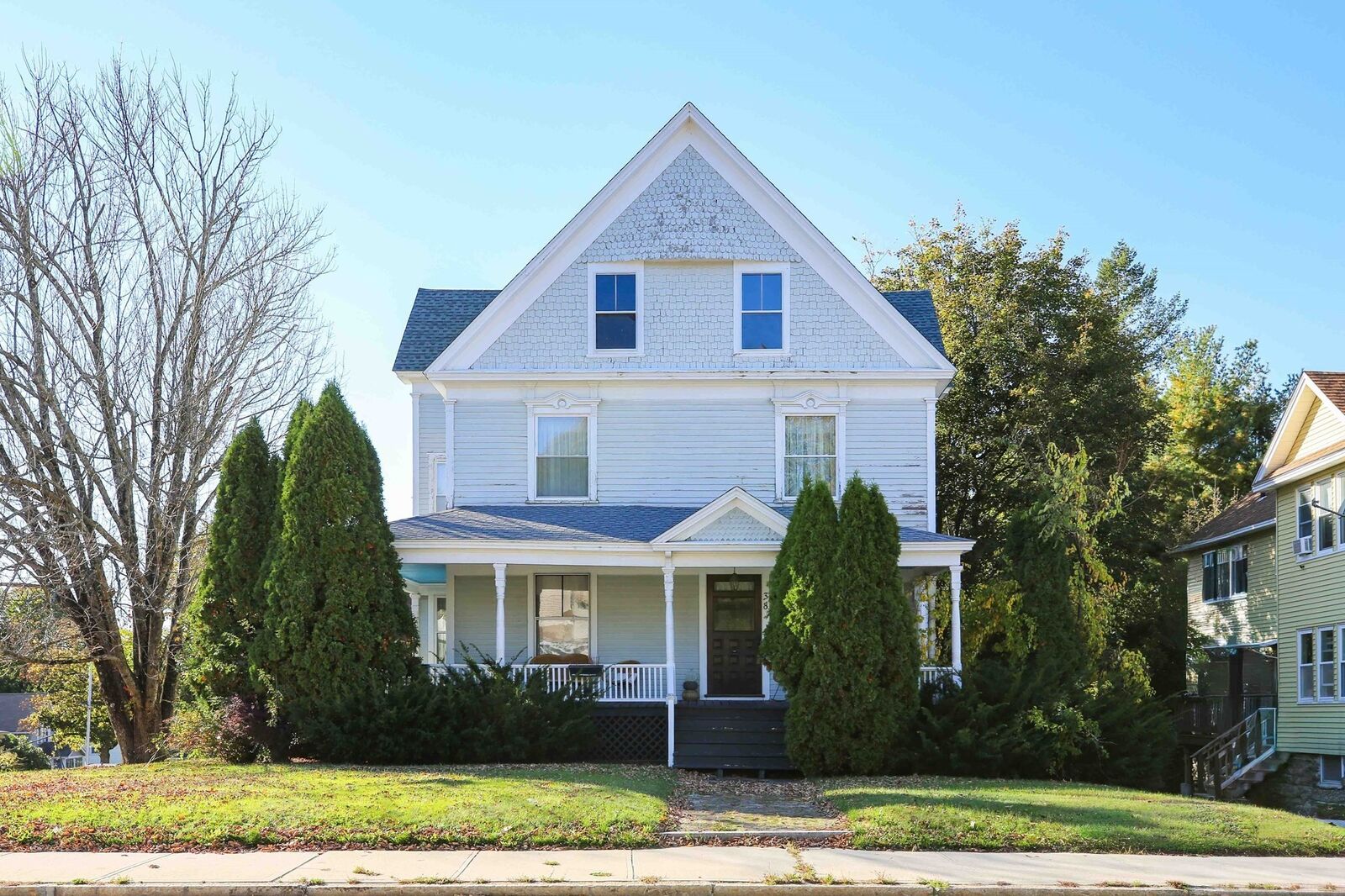 Property Photo:  38 Burncoat St  MA 01605 
