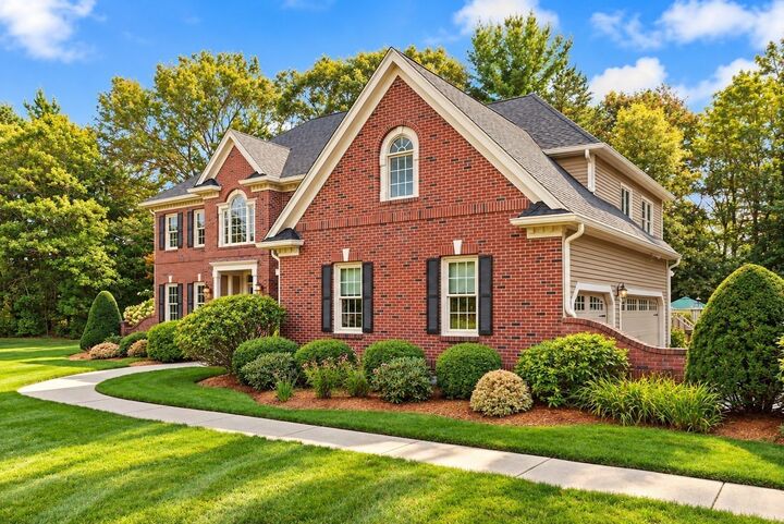Property Photo:  15 Comstock Dr  MA 02093 