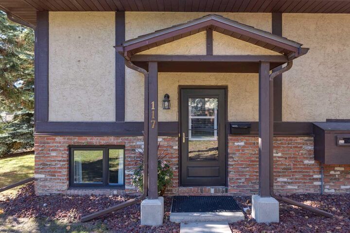 Property Photo:  117 Storybook Terrace NW  AB T3G 1Y5 