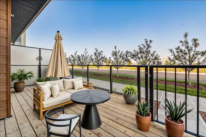 Property Photo:  8500 19 Avenue SE 2109  AB T2A 7V1 