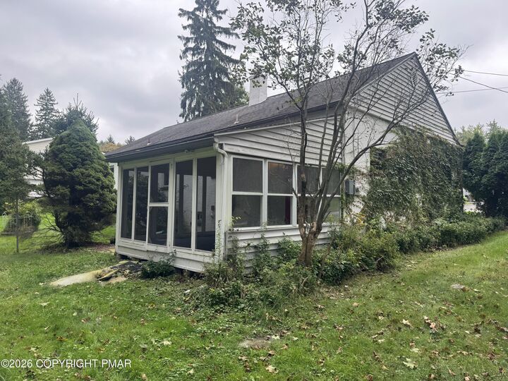 Property Photo:  101 Park Drive  PA 18411 