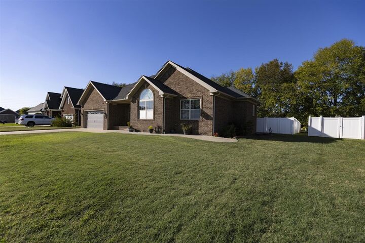 Property Photo:  663 Baden Lane  KY 42101 