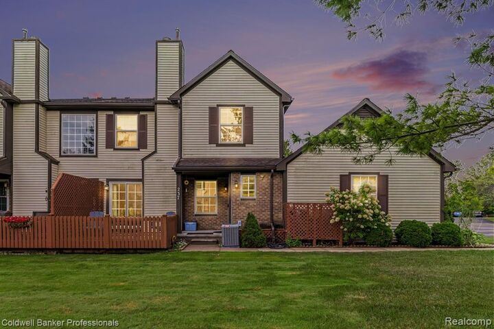 Property Photo:  237 Barrington Circle  MI 48360 