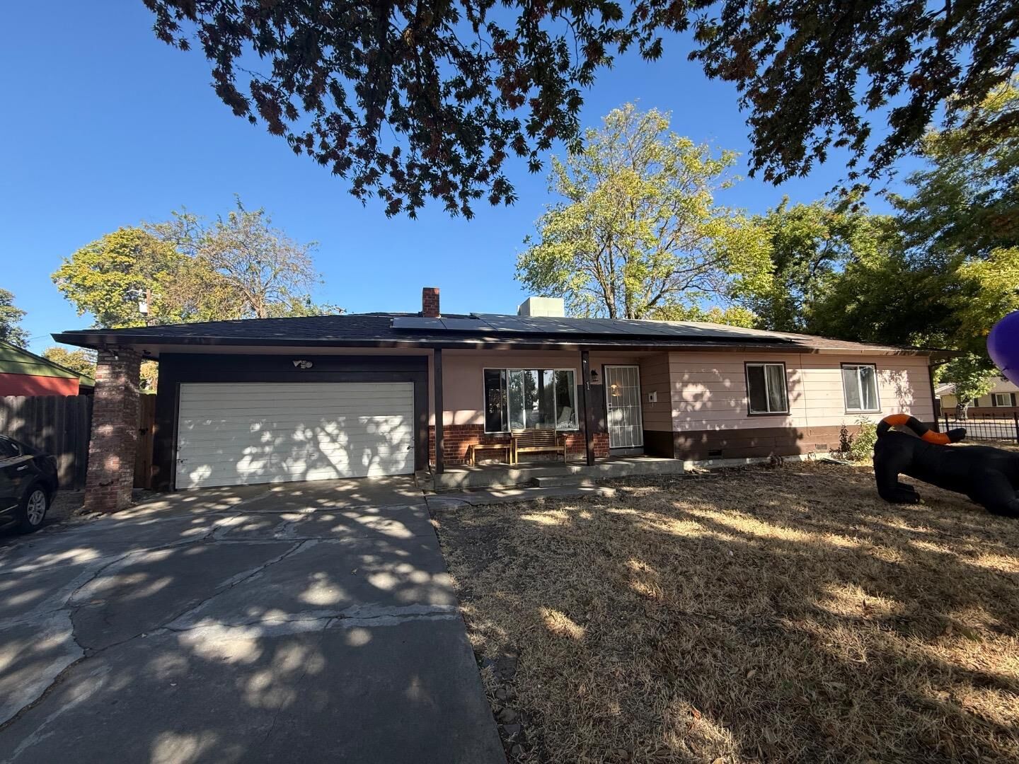 Property Photo:  1 West Mayfair Avenue  CA 95207 