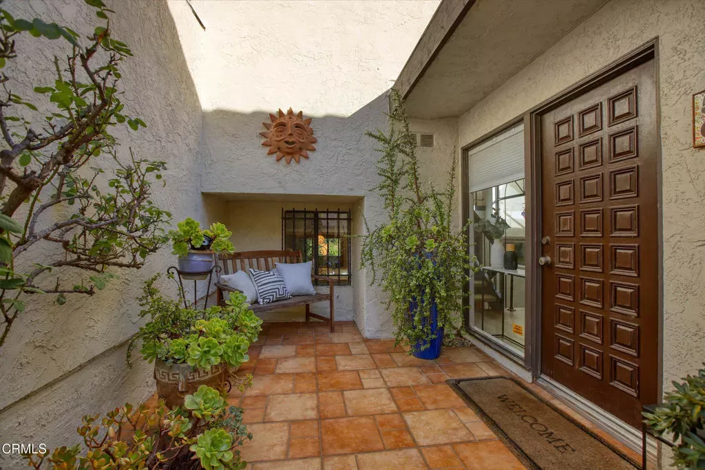 Property Photo:  50 Glenflow Court  CA 91206 