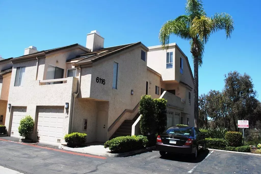 Property Photo: 6116 Calle Mariselda 304 CA 92124