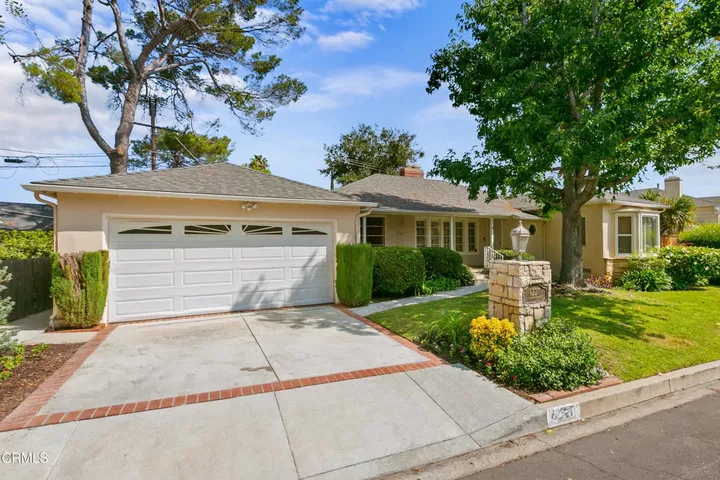 Property Photo:  4227 Barryknoll Drive  CA 90065 