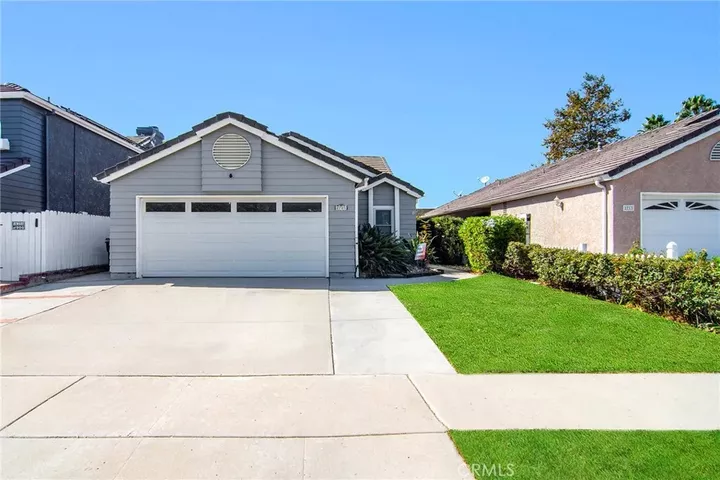 Property Photo:  2705 Shrubwood  CA 93065 