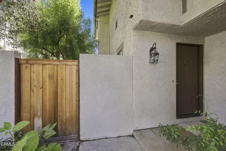 Property Photo:  2608 Calle Elegante 44  CA 91360 