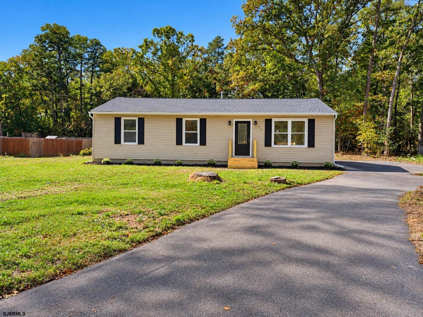 Property Photo:  367 Broadlane Road  NJ 08094-4009 