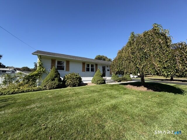 Property Photo:  620 Merwin Avenue  CT 06460 