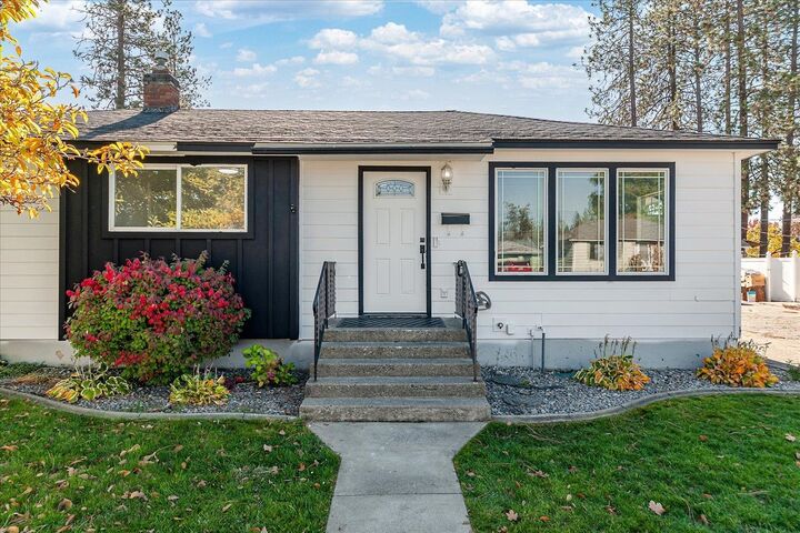 Property Photo:  4309 W Rowan Ave  WA 99205 