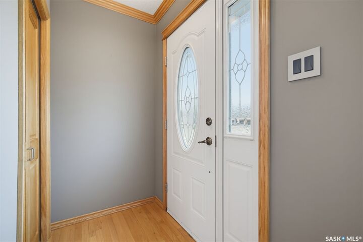 Property Photo:  306 3rd Street E  SK S0K 4N0 