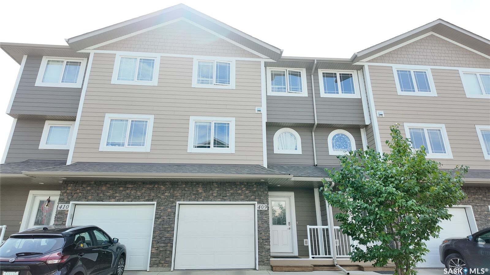 Property Photo:  212 Willis Crescent 409  SK S7T 0R6 