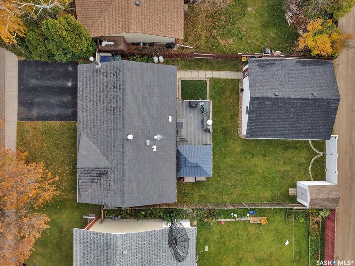 Property Photo:  106 Shea Crescent  SK S7L 5M1 