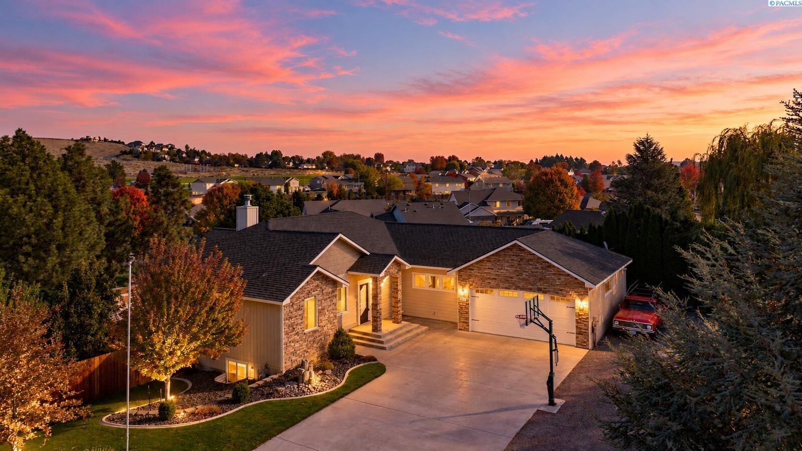 Property Photo: 432 Liberty Lane WA 99352