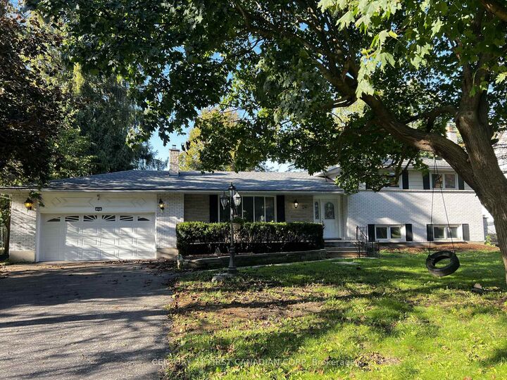 Property Photo: 28 Redford Road ON N5X 3V5