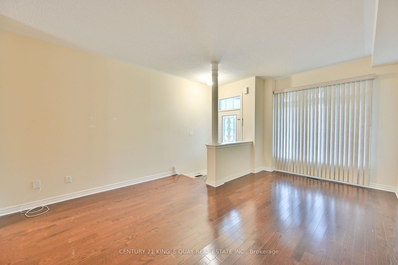 Photo de la propriété:  10 Lundigan Drive  ON L4P 0C3 
