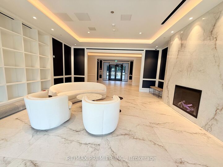 Property Photo:  4010 Eglinton Avenue W 2217  ON M9A 0G5 