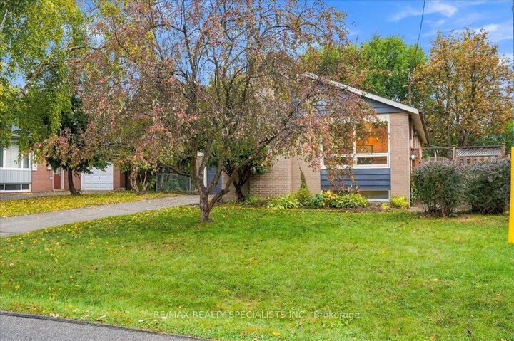 Property Photo:  1199 Whittington Road  ON L5J 3J8 
