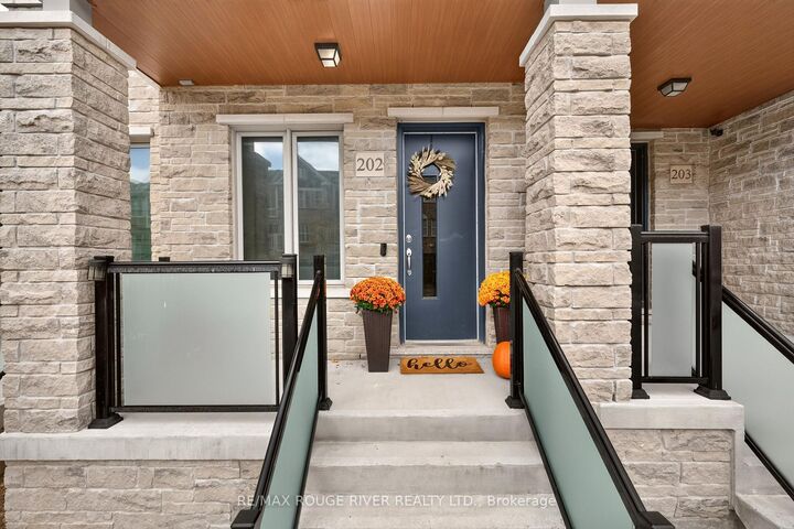 Property Photo:  1034 Reflection Place 202  ON L1X 0L1 