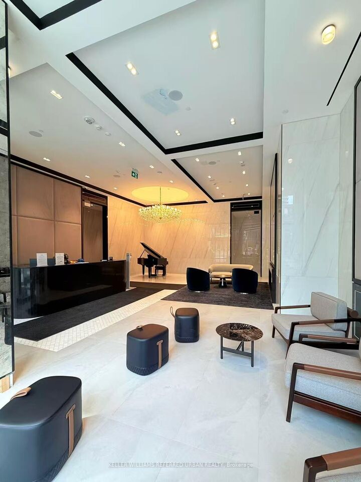 Property Photo:  8 Wellesley Street W 3308  ON M4Y 0J5 