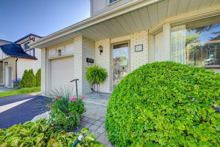 Property Photo:  165 McGarry Drive  ON N2N 1A8 