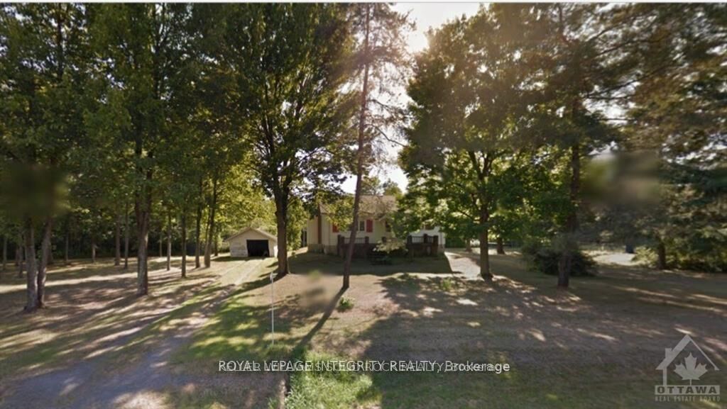 Property Photo:  1212 White Oak Drive  ON K4P 1E2 