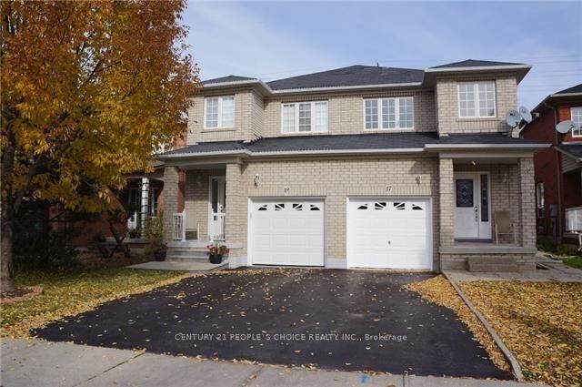 Photo de la propriété:  17 Corvette Court  ON L7A 2H7 