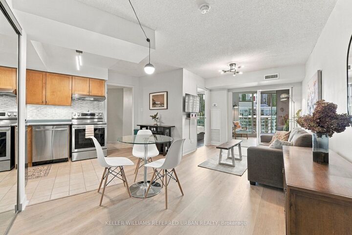 Property Photo:  650 Queens Quay N/A W 1102  ON M5V 2Y7 