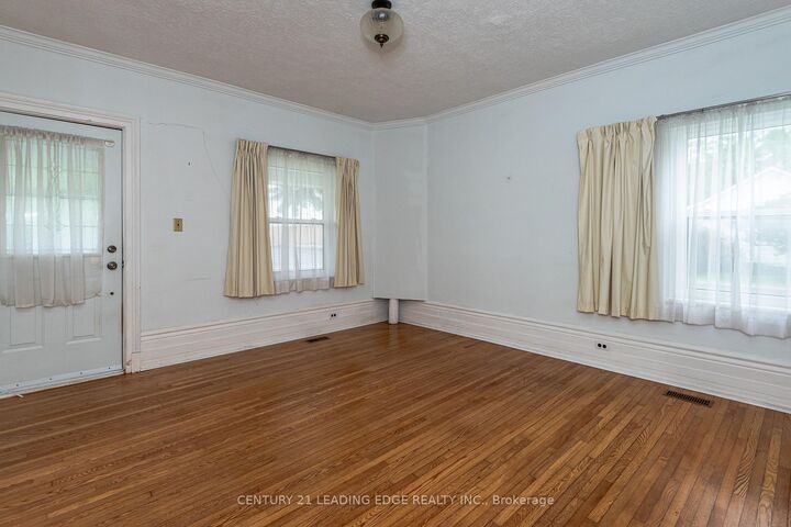 Property Photo:  62 North Street  ON L0E 1R0 