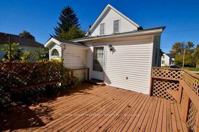 Property Photo:  264 Mary Street  ON N0L 1J0 