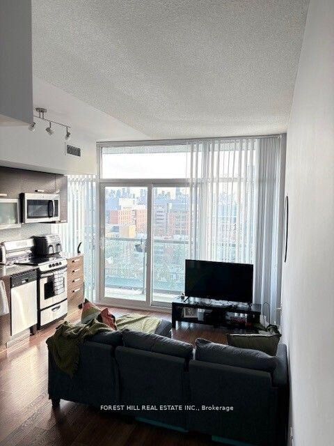 Property Photo:  36 Lisgar Street 1510E  ON M6J 0C7 