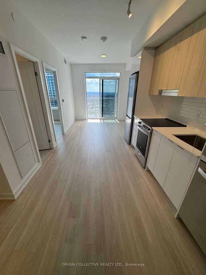 Property Photo:  5105 Hurontario Street 2906  ON L4Z 3X7 