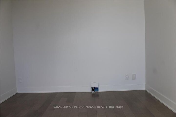 Property Photo:  20 Daly Avenue 1804  ON K1N 0C6 