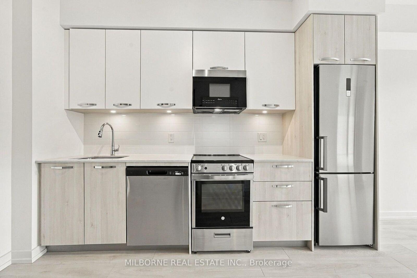 Property Photo:  75 James Street S 309  ON L8P 2Y9 