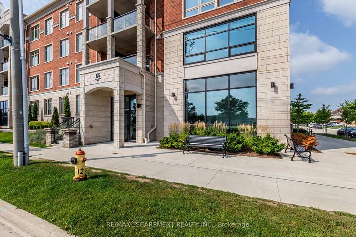 Property Photo:  175 Commonwealth Street 306  ON N2E 0G5 