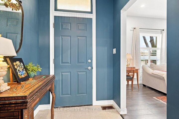 Property Photo:  3 Marmora Street  ON N5Z 1Z4 