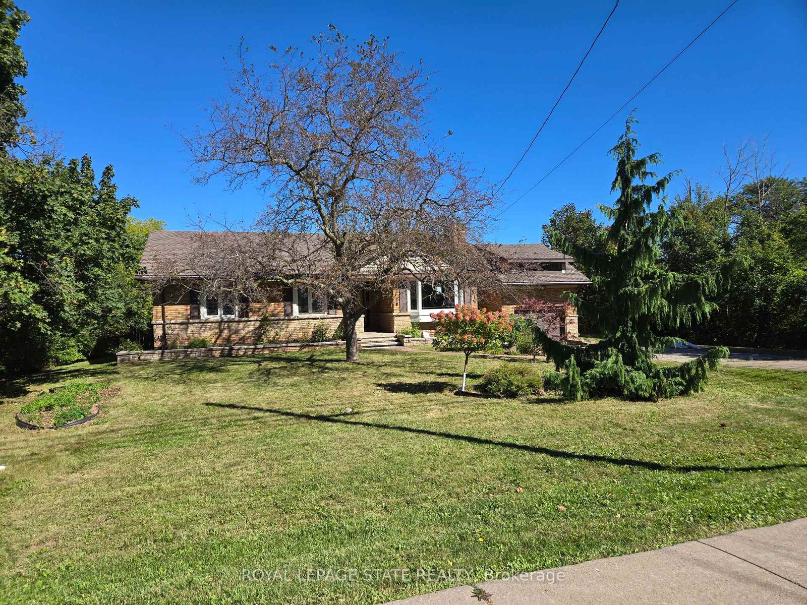 Property Photo: 538 Main Street W ON L3M 1T8