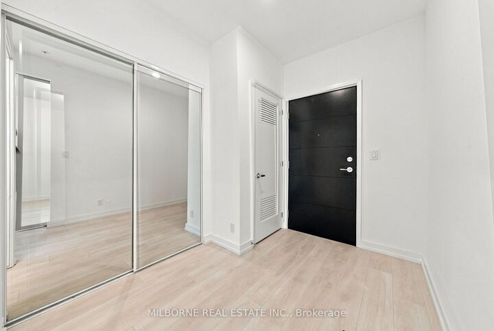 Property Photo:  75 James Street S 203  ON L8P 2Y9 