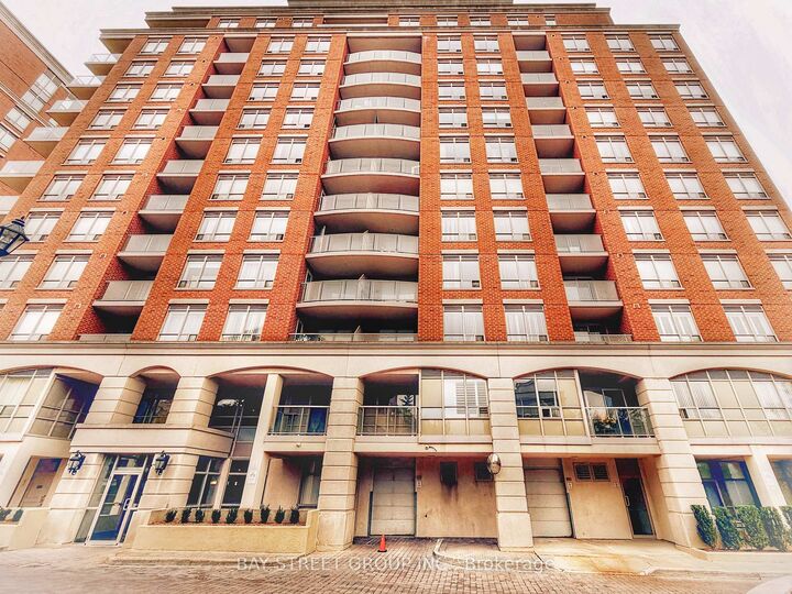 Property Photo:  2 Clairtrell Road 206  ON M2N 7H5 