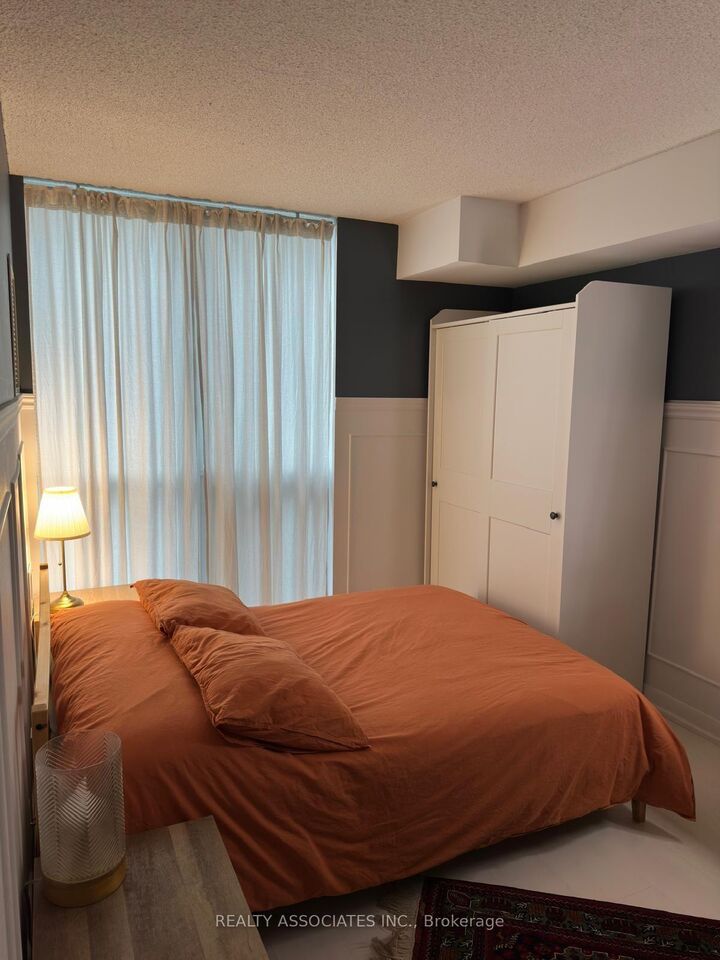 Property Photo:  4978 Yonge Street 1007  ON M2N 7G8 