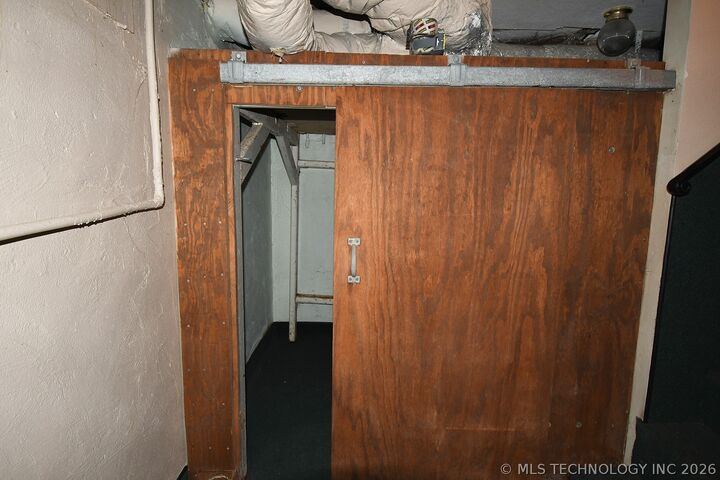 Property Photo: 311 S Elm Street OK 74955