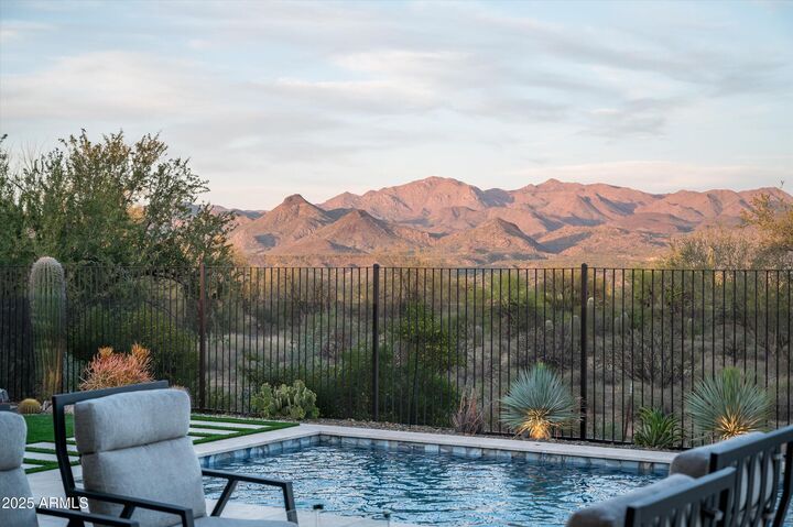 Property Photo: 28715 N Marshall Gulch Court AZ 85263