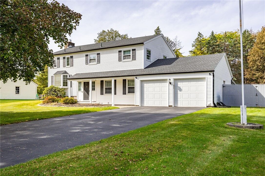 Property Photo:  611 Bending Bough Drive  NY 14580 
