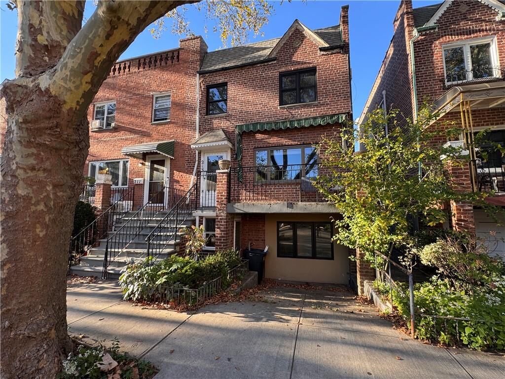 Property Photo:  213 Ryder Avenue  NY 11230 