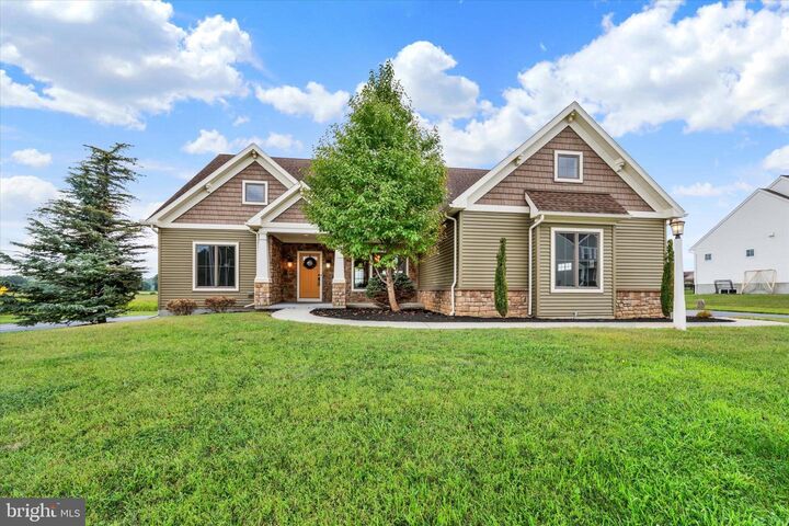 Property Photo: 139 Monticello Drive PA 17042