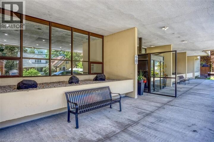 Property Photo:  81 Church Street 606  ON N2G 4M1 