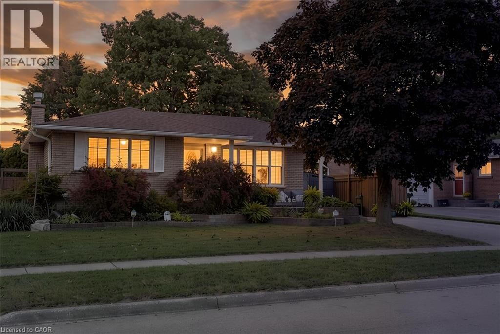 Property Photo:  91 Lynndale Road  ON N3Y 4W9 